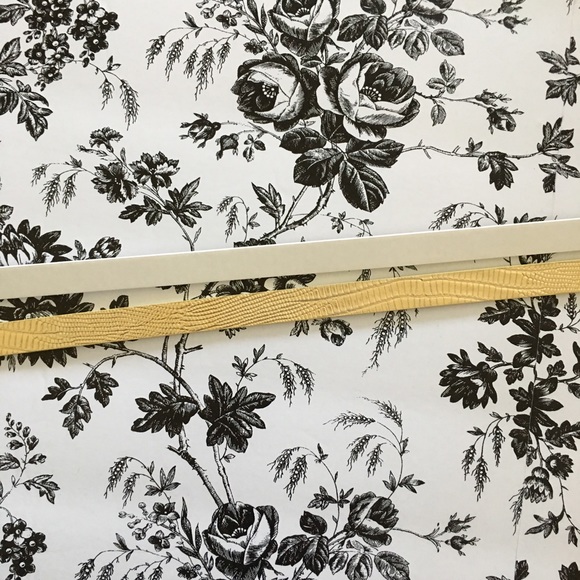 Juicy Couture Black Label Skinny Belt Set of Two - Picture 3 of 7